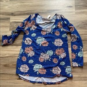 EUC Lularoe Lynnae - Size Large